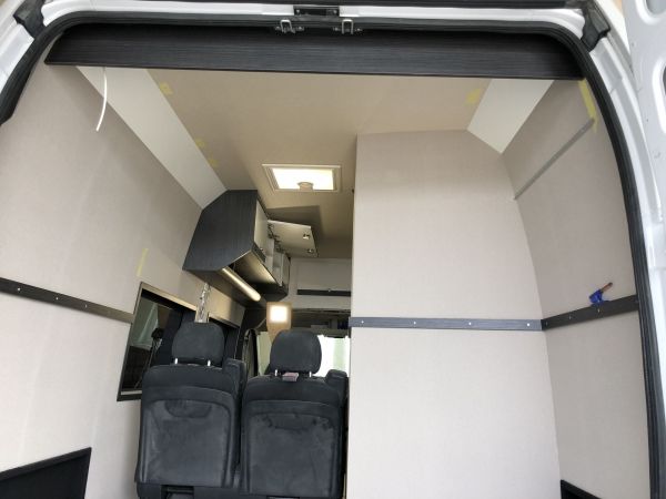 lakoauto-biwak-egyedi-lakoauto-gyartas-fiat-ducato-2018-epul-0002283B8D735-D449-1008-997D-DDF4A39BC3B1.jpg
