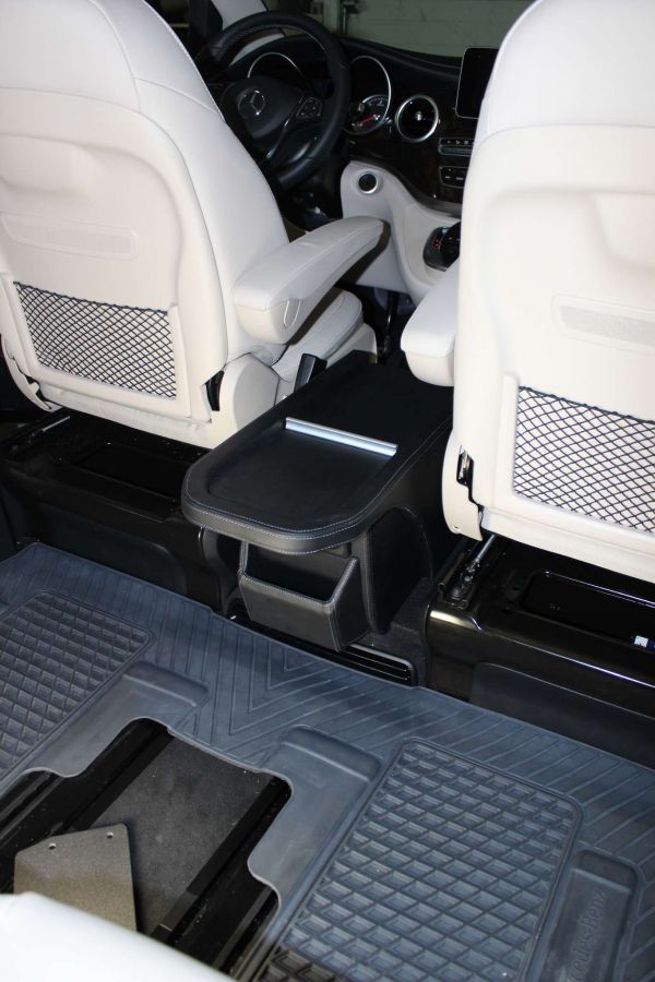 biwak-mercedes-v-class-kozepkonzol-hutovel-02EB7DA076-8063-DB39-EBB6-F8D51580C93F.jpg