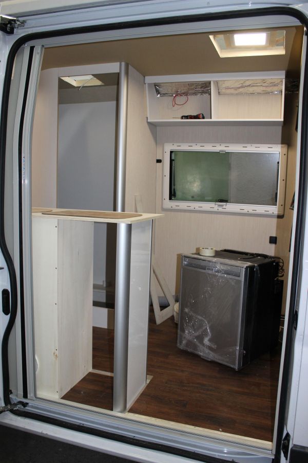 lakoauto-biwak-egyedi-lakoauto-gyartas-fiat-ducato-2015-epul-00011D0401AC6-AE2F-EC26-1B25-83AECD7C6102.jpg