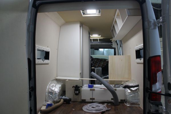 lakoauto-biwak-egyedi-lakoauto-gyartas-fiat-ducato-2015-epul-00016309E5ABD-5735-136B-434E-315DAE5CC568.jpg