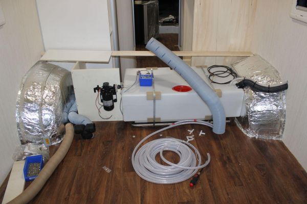 lakoauto-biwak-egyedi-lakoauto-gyartas-fiat-ducato-2015-epul-00017138BC615-97F4-94E9-FADC-B31443DE47FC.jpg