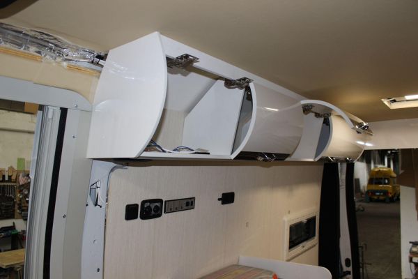 lakoauto-biwak-egyedi-lakoauto-gyartas-fiat-ducato-2015-epul-00026AF8F523B-4B91-0436-B833-6B80EB993DED.jpg