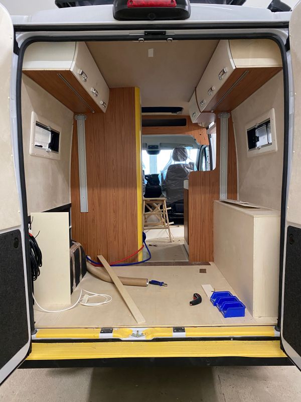 biwak-egyedi-lakoauto-epites-gyartas-fiat-ducato-lakoauto-2022-epul-023DD894C73-B60C-2C70-79F4-D8C2FC86A076.jpeg