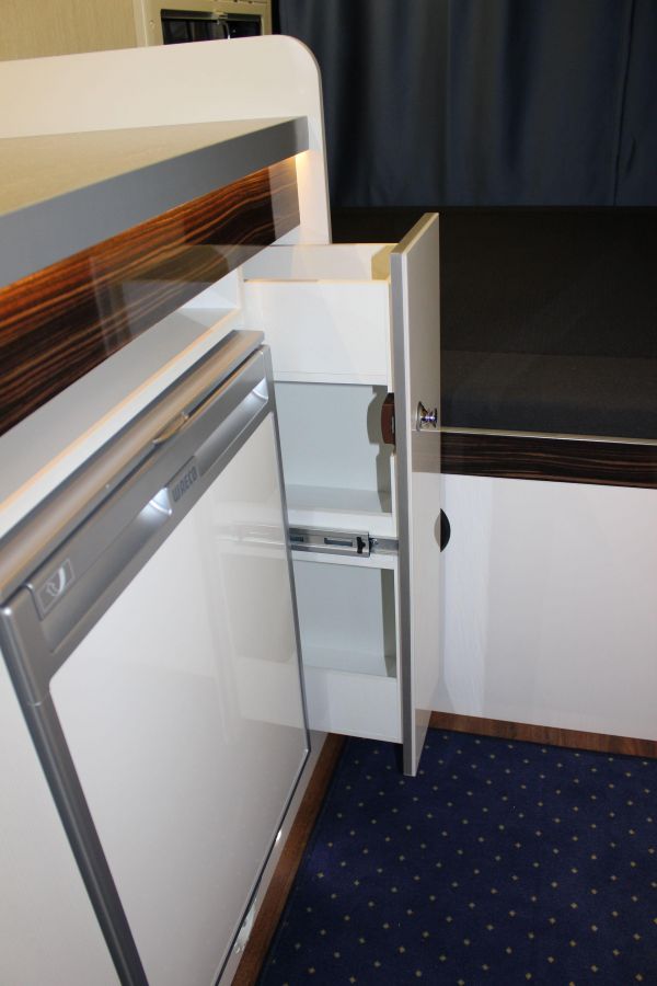 lakoauto-biwak-egyedi-lakoauto-gyartas-fiat-ducato-2015-kesz-00005C84468D8-AAE9-8AC7-28C6-A77AF4F2C249.jpg