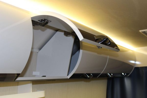 lakoauto-biwak-egyedi-lakoauto-gyartas-fiat-ducato-2015-kesz-00017668F9D5F-A38E-AE5A-FE99-1CE3323FF902.jpg