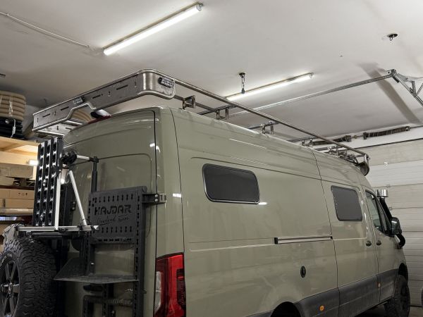 biwak-egyedi-laoauto-keszites-gyartas-mercedes-benz-sprinter-4x4-lakoauto-2026-epul-02083E0EE32-E0E8-7150-3A69-71AACABDE429.jpg