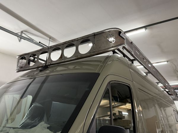 biwak-egyedi-laoauto-keszites-gyartas-mercedes-benz-sprinter-4x4-lakoauto-2026-epul-0211C4F6D36-BF7E-55B9-1713-16634F9B0693.jpg