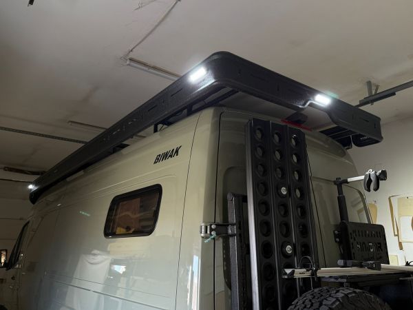 biwak-egyedi-laoauto-keszites-gyartas-mercedes-benz-sprinter-4x4-lakoauto-2026-kesz-031E7673316-1601-60EB-67AC-1660E1FAF232.jpeg