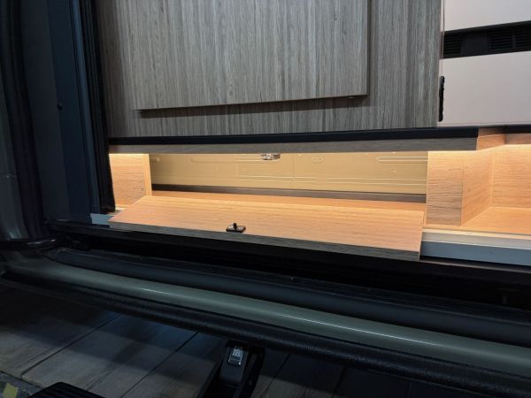 biwak-egyedi-laoauto-keszites-gyartas-mercedes-benz-sprinter-4x4-lakoauto-2026-kesz-034D8A02FD0-D109-07EA-B05F-B1A3930A4250.jpeg