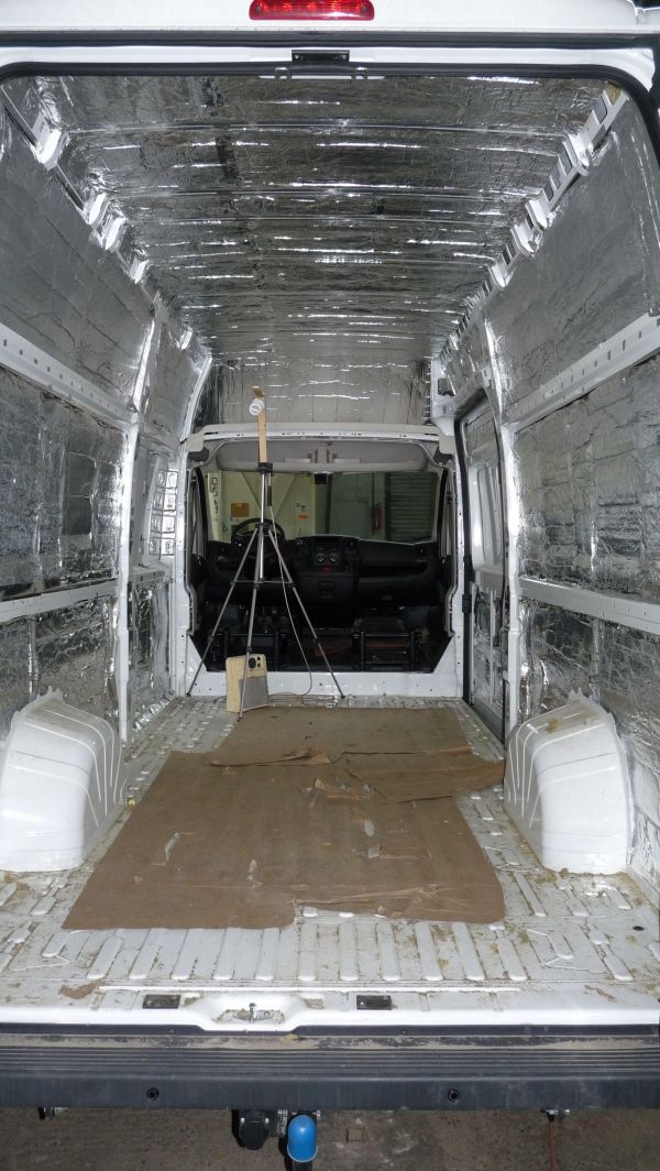 lakoauto-biwak-egyedi-lakoauto-gyartas-peugeot-boxer-2012-epul-0000240BD35A2-69F2-D6C0-8F71-9DD3EF1B00EF.jpg