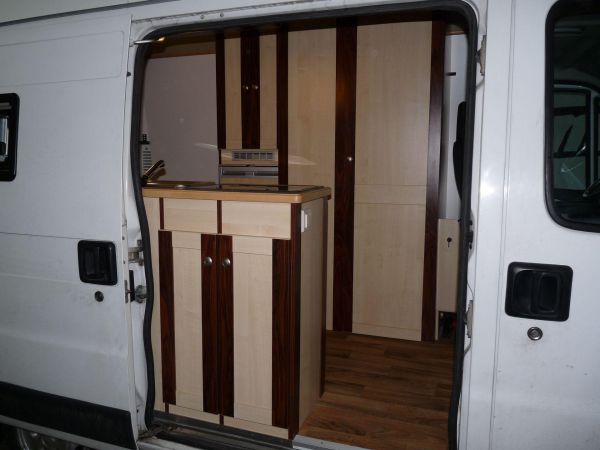 kempingauto-biwak-egyedi-lakoauto-gyartas-fiat-ducato-2010-kesz-000108448D151-5F51-979A-FD31-25DE6F68C6E8.jpg