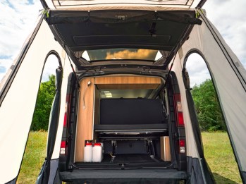 BiwakShop-hatso-sator-renault-trafichoz-trapez-premium-4